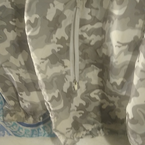 Jacket windbreaker - Picture 5 of 9